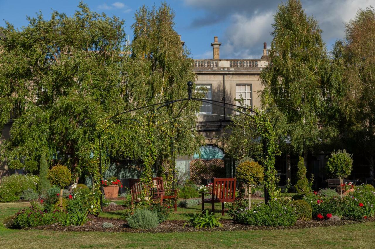 Oatlands Park Hotel Weybridge Eksteriør bilde